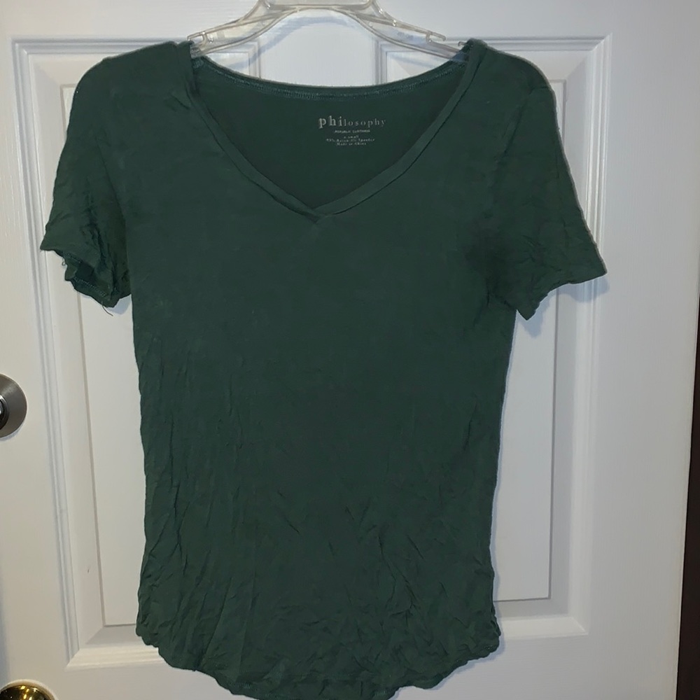 Philosophy women’s short sleeve forest green V neck T shirt